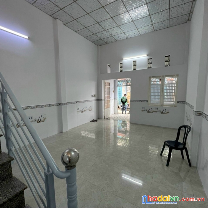 Nhà bình thành bình tân giá 2 tỷ 8 cho 69m2 đất odt