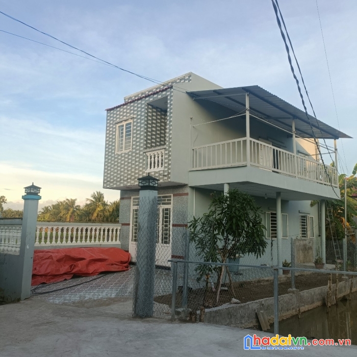 Cần bán căn nhà thổ cư vị trí đẹp tại tỉnh long an