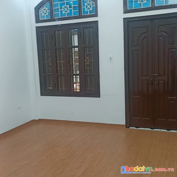 Đội cấn 20m 5t giá chỉ 2.35 tỷ