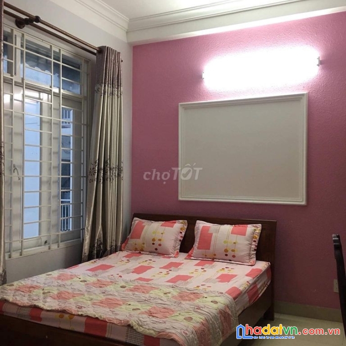 Cần cho thuê phòng trọ 18m2 đường nguyễn thị minh khai, q1