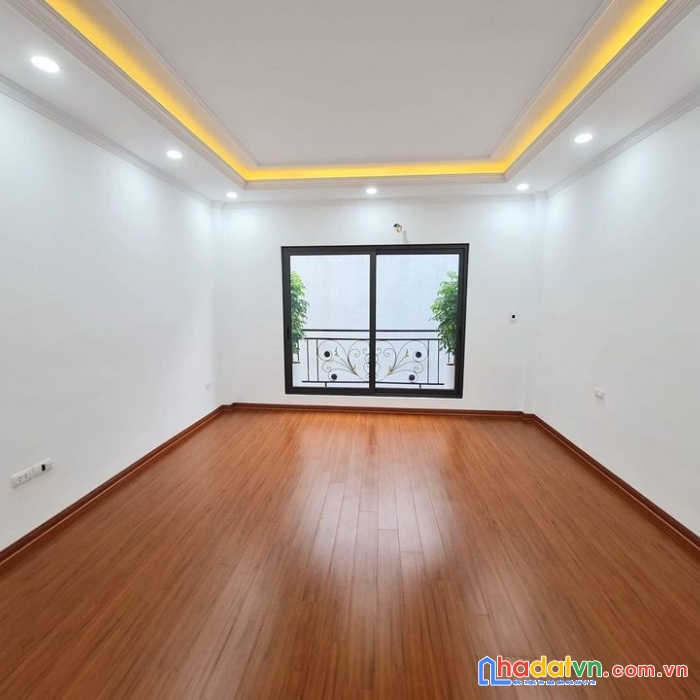 Bán nhà cầu giấy-62m-nhà dân xây-giá đầu tư-10m ra ngõ-4tỷ