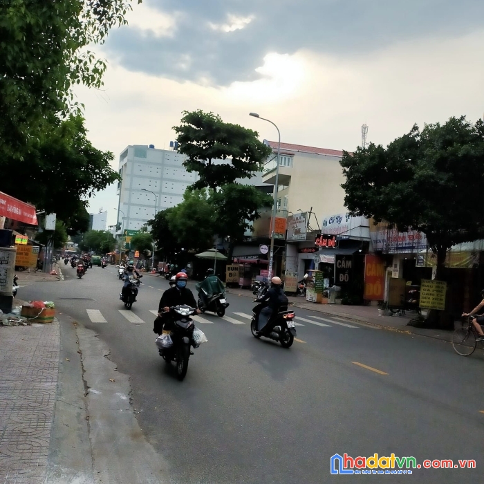 Bán nhà mặt tiền kinh doanh buôn bàn đỉnh, gò dầu, phường tân quý, quận tân phú, .