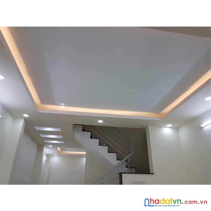 Ngộp tiền bán nhà, tân bình, âu cơ, 50m2, 4 tầng, hẻm xe tải, 5.7 tỉ