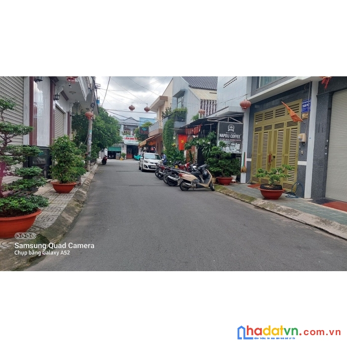 Bán gấp nhà mặt tiền đường tân canh- tân bình- ngang 8m- 116m2- giá 22,6 tỷ.