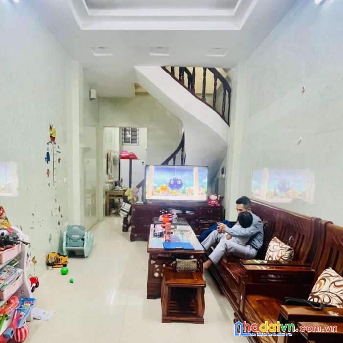 Bán nhà phố ô đồng lầm, đống đa, dân xây, ô tô đỗ cửa, kinh doanh, 22m2x3 ngủ, nhỉnh 3 tỷ