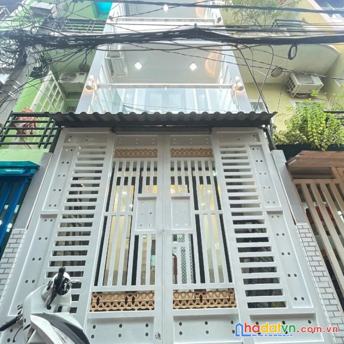 Quận 7-nhà mới 3 tầng-thiết kế hiện đại đầy đủ công năng-chỉ dọn vào ở

giá chỉ: 4tỷ xx
liên hệ
