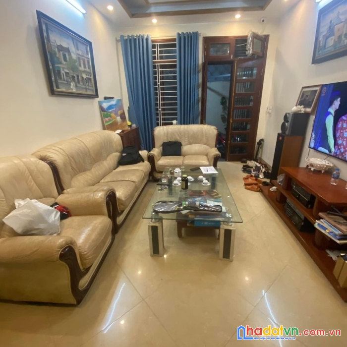 Bán nhà nguyễn trãi, ngõ rộng, đất có lộc