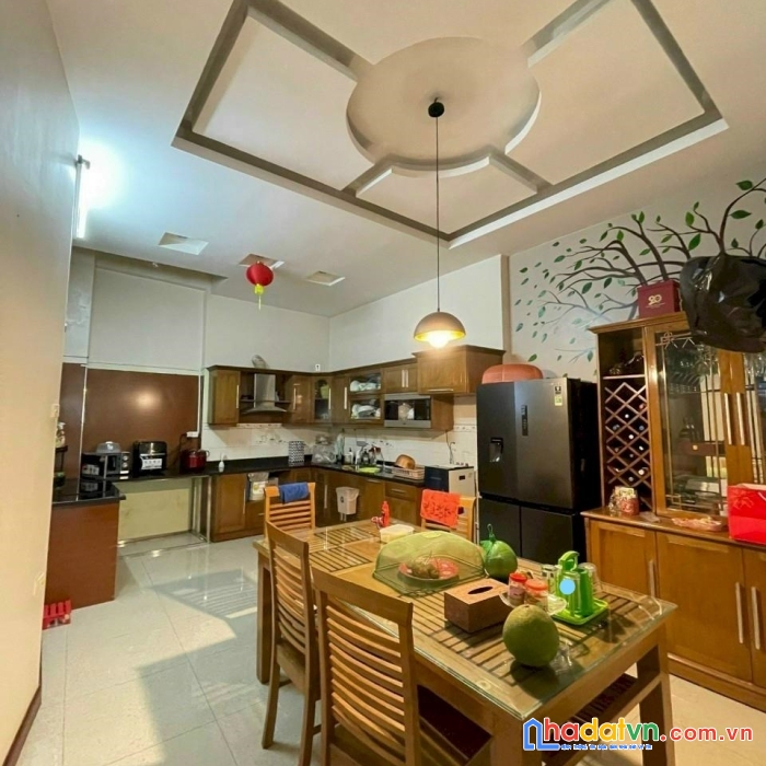 Bán nhà ngọc lâm, long biên 41 m 5 tầng nhỉnh 3 tỷ, gần hồ, nội thất đầy đủ