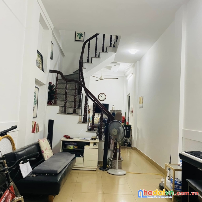 Nhà đường hoàng mai, hoàng mai dt 36m2 x 5 tầng giá chỉ 2,95 tỷ