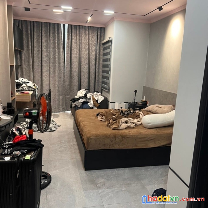 Bán nhà đường nguyễn thái sớn, gv, 5 phòng, hxh, 5.6 tỷ