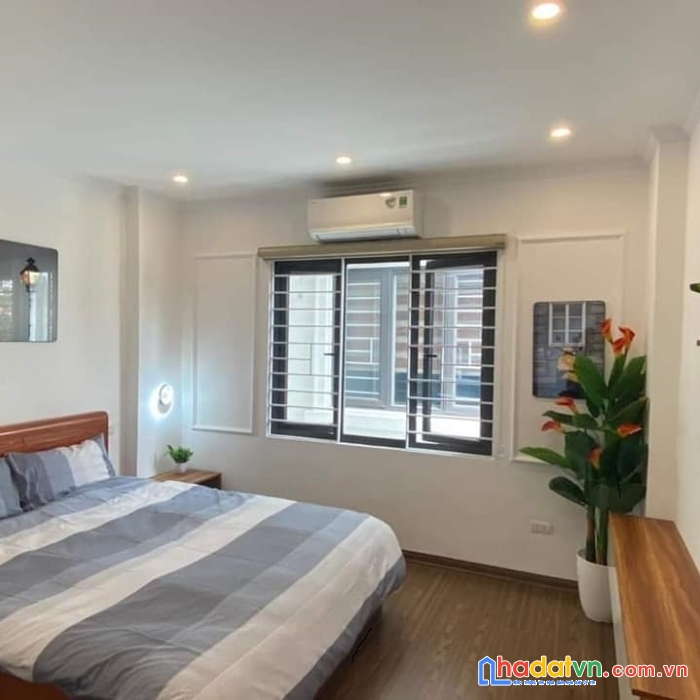 Bán nhà bồ đề long biên 51 m2 * 4 tầng * 3 tỷ 95 nhà rộng thoáng mát ở sướng ô tô đỗ cửa