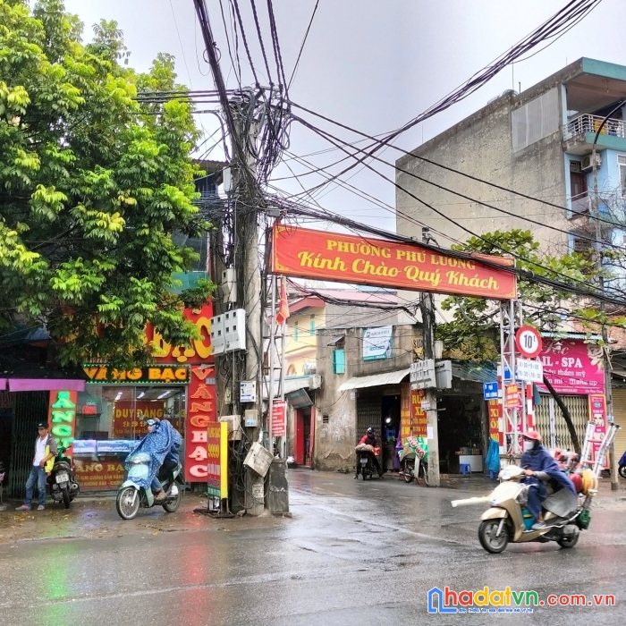 Bán nhà trả nợ
14 tả thanh oai, thanh trì , hà nội
tặng lại nội thất
lh 0981648866