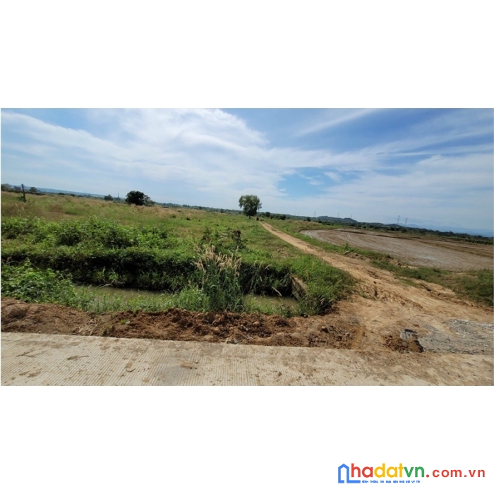 Gần tết kẹt tiền bán gấp lô đất xã hải ninh , bình thuận