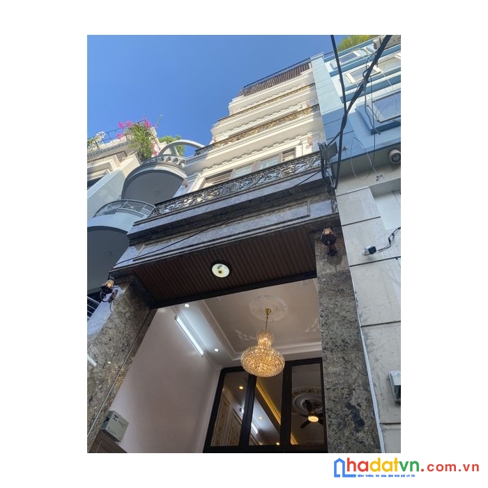 Nhà đẹp pháo đài láng.ô tô tránh ,lô góc,70m chỉ nhỉnh 15 tỷ ở sướng kinh doanh đẳng cấp