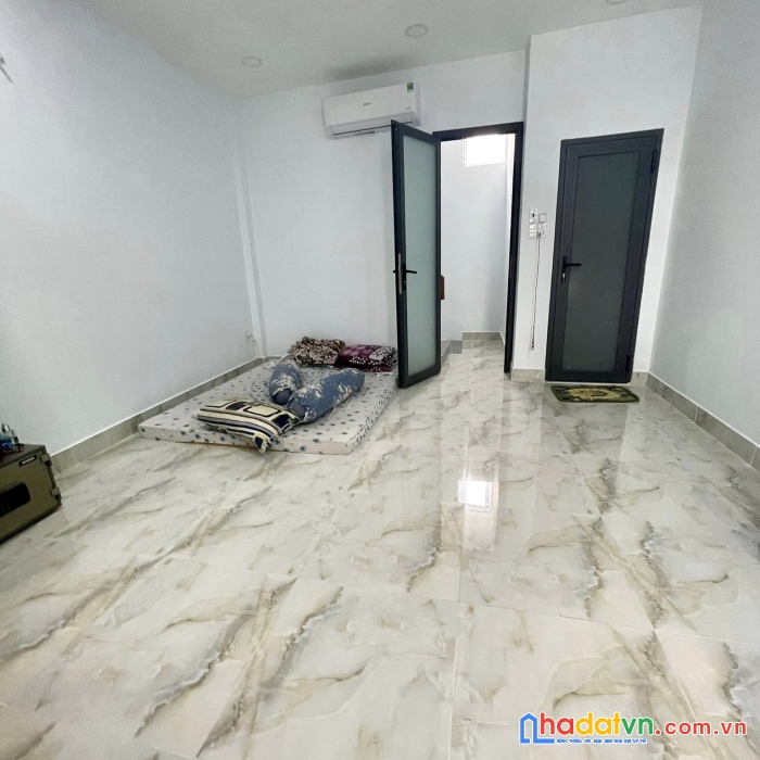 Nhà sát lotte  quận 7,dt 48 m2, 4 pn,  giá chỉ nhỉnh 5 tỷ