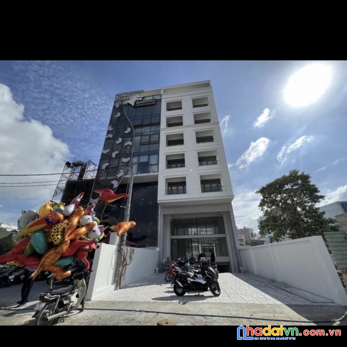 Cho thuê toà nhà mt tân kỳ tân quý 9x62m