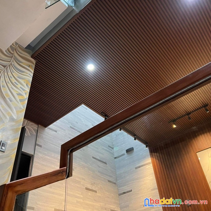 Sang nhượng lại shophouse 4 tầng giá tốt tại đường trương quốc dụng, dtxd 374 m2, 2 mặt tiền