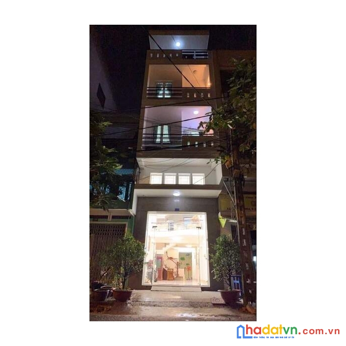 Cần bán gấp nhà gần chợ phạm văn hai