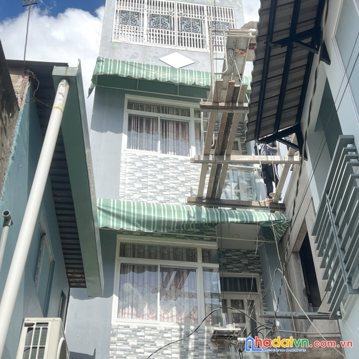 Nhà đẹp hẻm 159 dạ nam 4 tầng p3q8. giá 3,95 tỷ