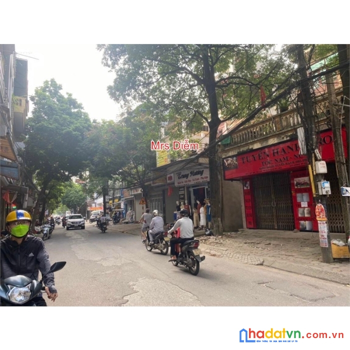 Giá 25 triệu, mrs diễm cần bán 75m đất tặng nhà ngay chợ lắp ghép, tổ 25 thị trấn