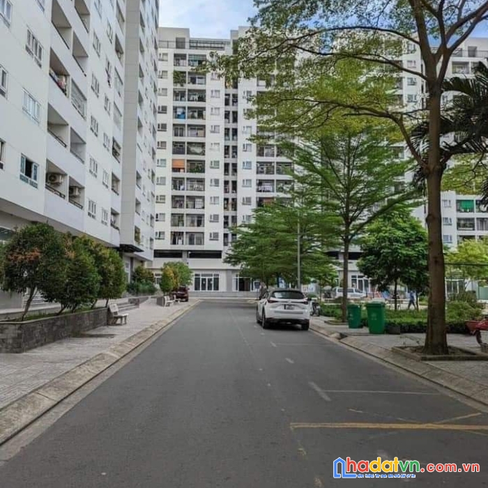 Bán căn góc, lâu cao, thoáng mát. có ban công