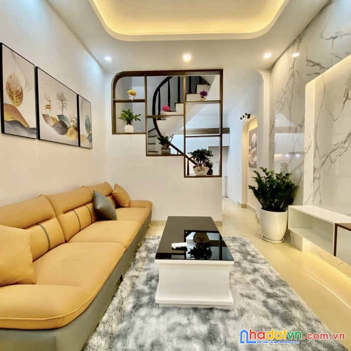 Bán nhà nam dư, diện tích 40m2, 6 tầng, giá 3 tỷ, ngõ rộng 4m, ô tô đỗ cửa