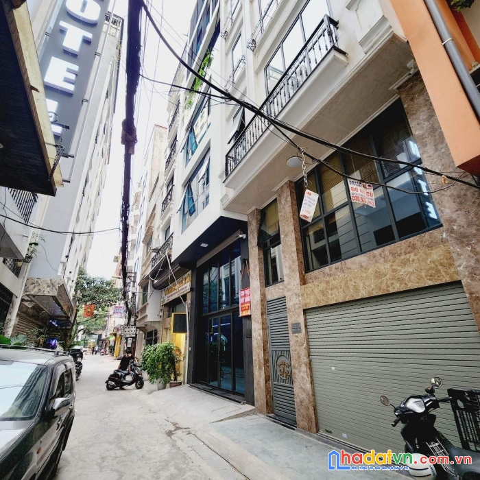 Mặt tiền siêu đẹp nguyên hồng mt 5.5m thang máy gara phân lô nhà đẹp