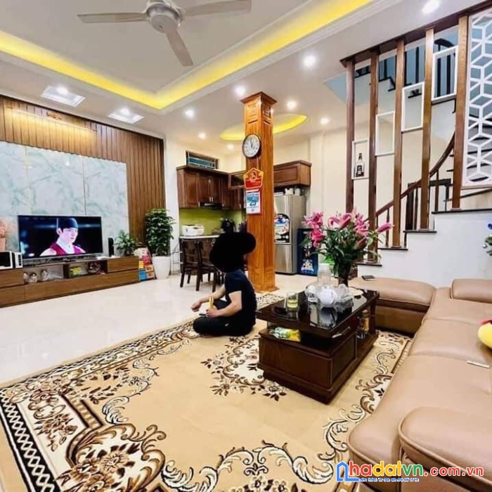 Bán nhà mới dân xây láng hạ cực đẹp 47.5m2 5t 5pn ban công từng phòng sàn gỗ sang trọng giá chỉ