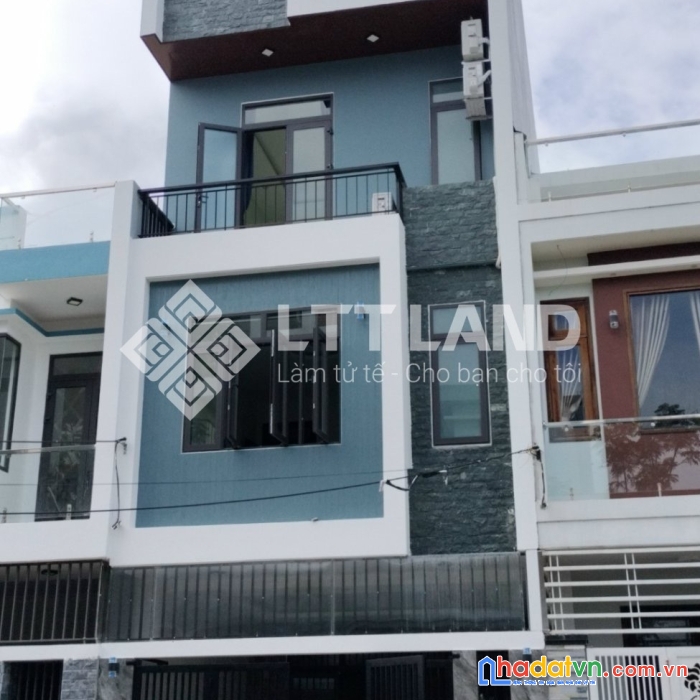 Một chiếc nhà siêu mới, mới hoàn thành và cần cho thuê