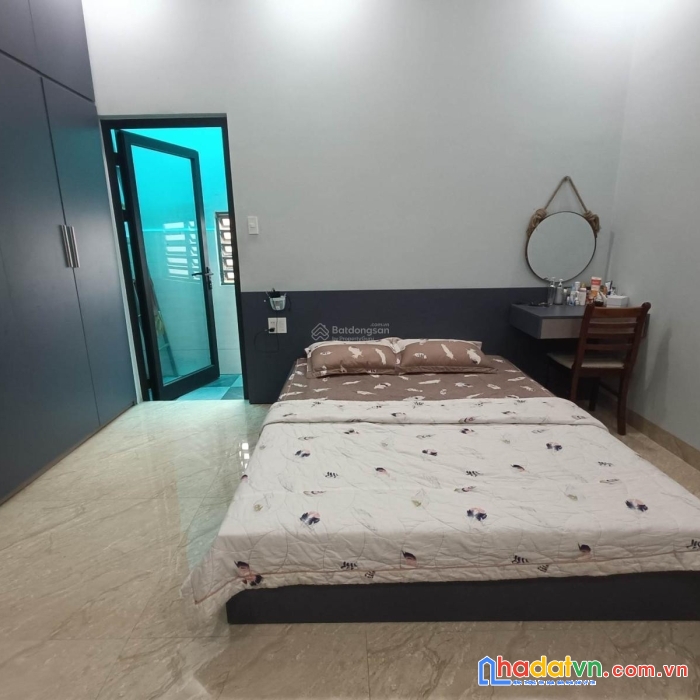 Bán nhà 3 tầng mặt tiền lý thái tông 30m - dt 96.7m2