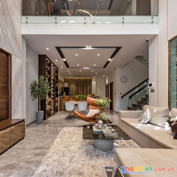 Mặt phố xã đàn, ô tô tránh, kinh doanh, 52m2 nhỉnh 13 tỷ. lh trang.