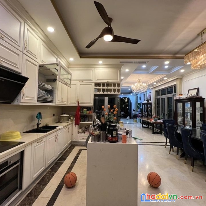 Bán nhà mặt phố ngô quyền, lô góc kinh doanh, 230m2, 4 tầng giá 40 tỷ