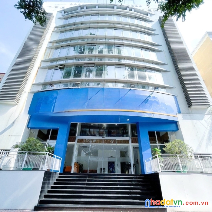 Toà nhà cho thuê mặt tiền lê quí đôn 9 tầng 11.6x18m p6 q3