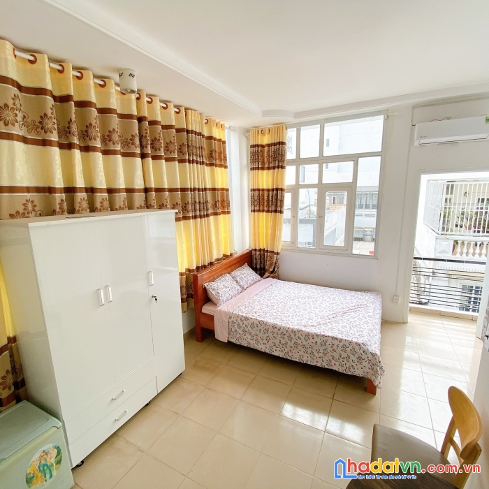 Cần sang nhượng căn hộ dv 25m2 có ban công đường nơ trang long