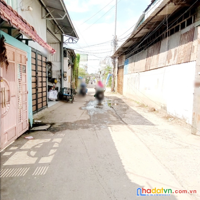 Cho thuê nhà nguyên căn mặt hẻm c7d đường p4q8 giá 10 triệu/tháng