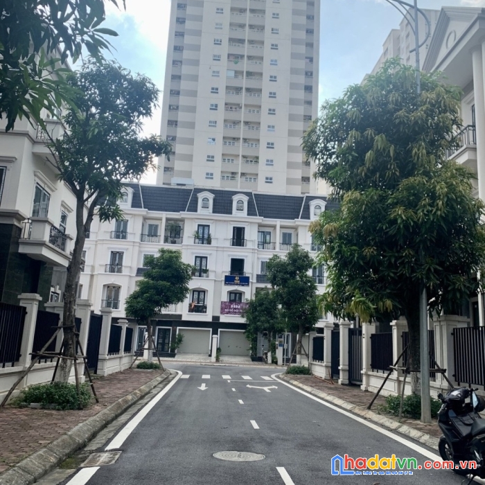 Bán đất đấu giá kiến hưng, 64m2, mt5.5m, view vườn hoa, đông nam đẹp