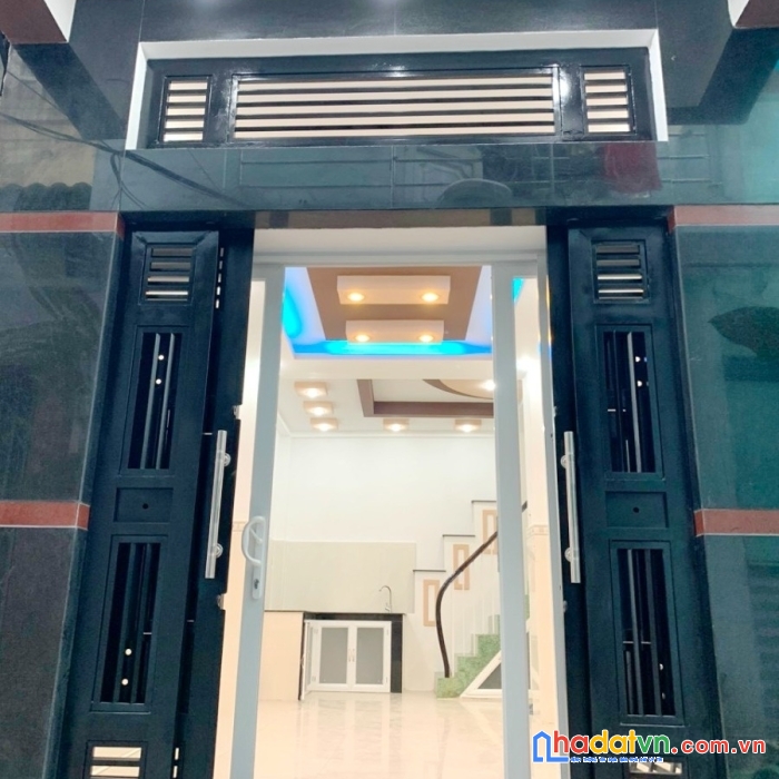 Nhà mới 4 tầng nở hậu sát đường vĩnh viễn p9q10 giá : 5.7 tỷ