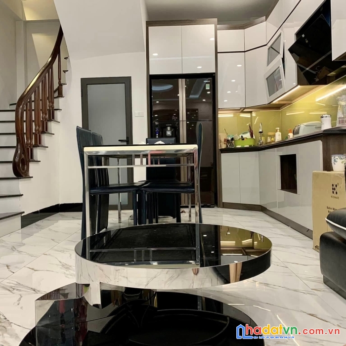 Nhà đẹp xã đàn 4 ngủ, ở ngay 46m*5 tầng chỉ 4,35 tỷ !!hiếm.