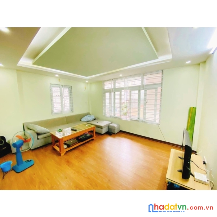 Mỹ đình nhà dân xây lô góc kinh doanh 35m2 5 tầng 3.6 tỷ