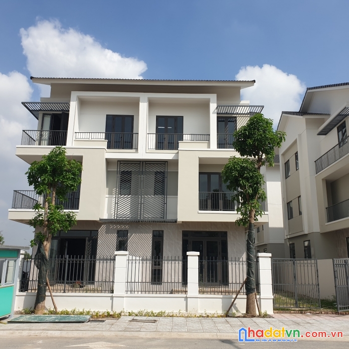 Bán căn ngoại giao dự án centa riverside từ sơn. 0984422588