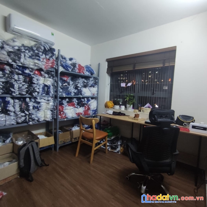 Cần bán gấp căn hộ 57m, 2n2vs, 1,2x tỉ tại the vesta. lh: 0393658814.