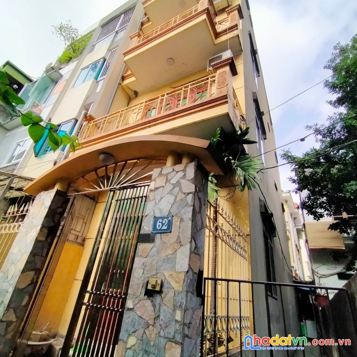 Bán nhà đất - ô tô bát khối, long biên