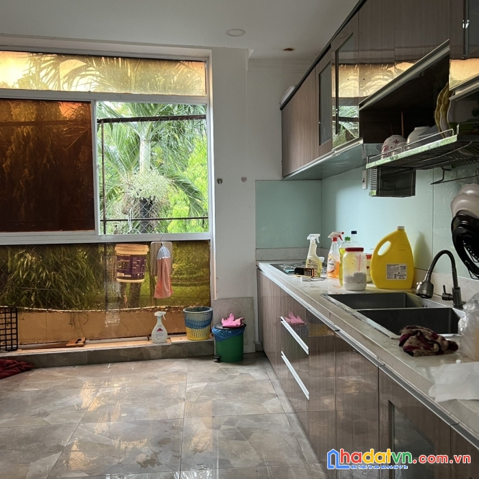 Nhà mới mtkd đường bắc hải, p. 15, q. 10 cần bán gấp