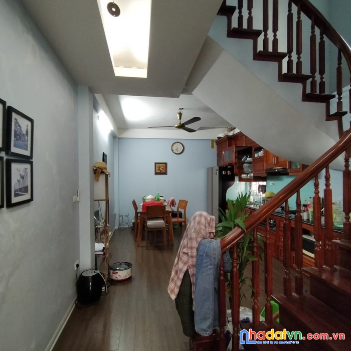 Siêu phẩm nguyễn văn cừ dt53 5 tầng mt 4 6.2 tỷ long biên