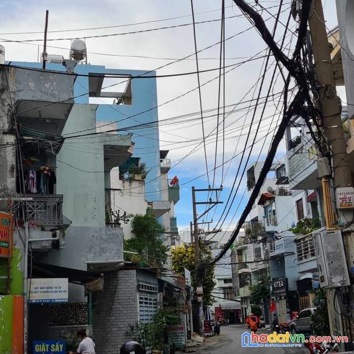 Bàn nhà mtkd đường đỗ nhuận - 70m2 - 3 tầng - nhỉnh 7 tỷ