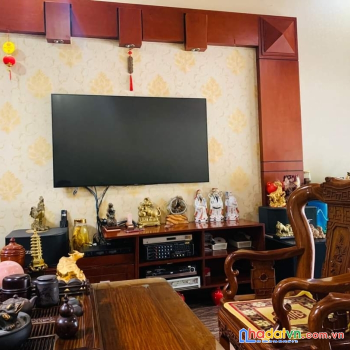 Bán căn 4 tầng mặt đường hùng vương hồng bàng hải phòng 
diện tích 49,4 m