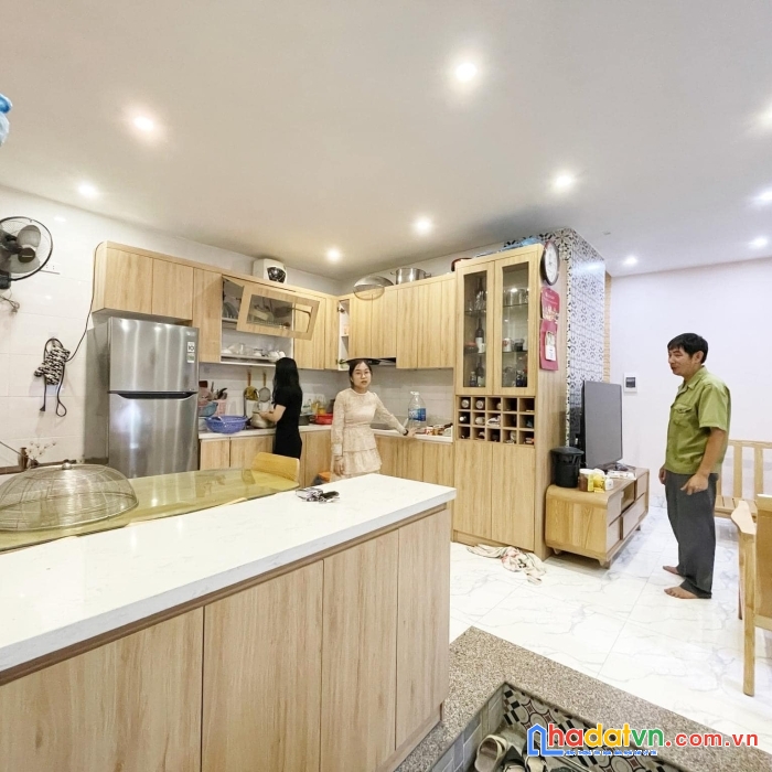 Bán nhà láng hạ - 28m2, 4 tầng, mặt tiền 3.1m, giá 2.8 tỷ - lh0936206176