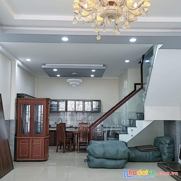 Ngộp bank mtkd phú thạnh tân phú  70m2 ,ngang 5.2 ,2 tầng nở hậu giá 5tyxx