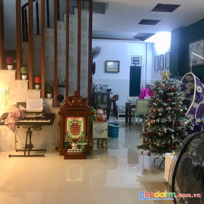 Bán nhà 3 lầu hxh 20m ra mt nguyễn sơn tân phú dt khủng giá 6 tỷ 2