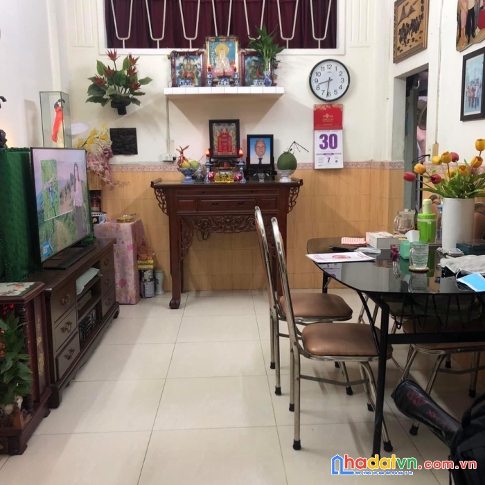 Nhà siêu rẻ q10 -2 mặt hẻm xe hơi- sát khu chợ  đêm hồ thị kỷ - xe hơi ngủ trong nhà- 66m2- 6 tỷ.